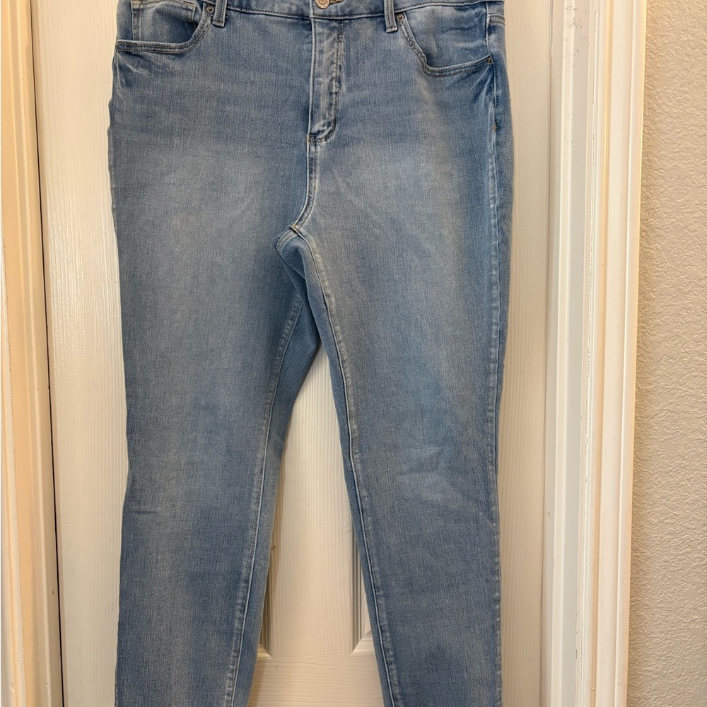 Time and Tru Women's Light Blue Skinny Jeans